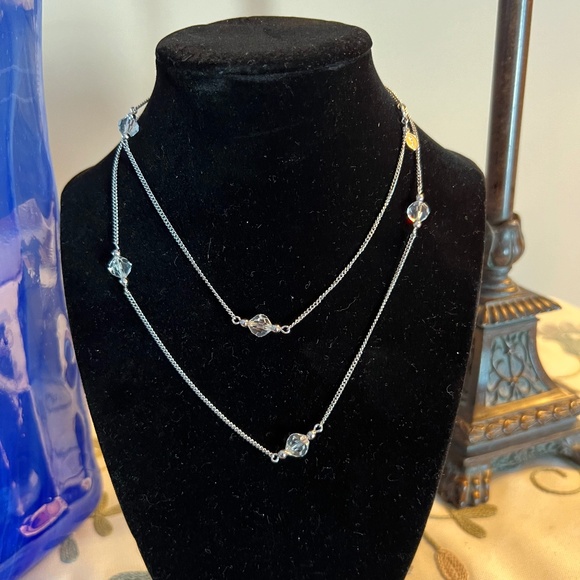 Vintage Avon silvertone necklace - Picture 1 of 3